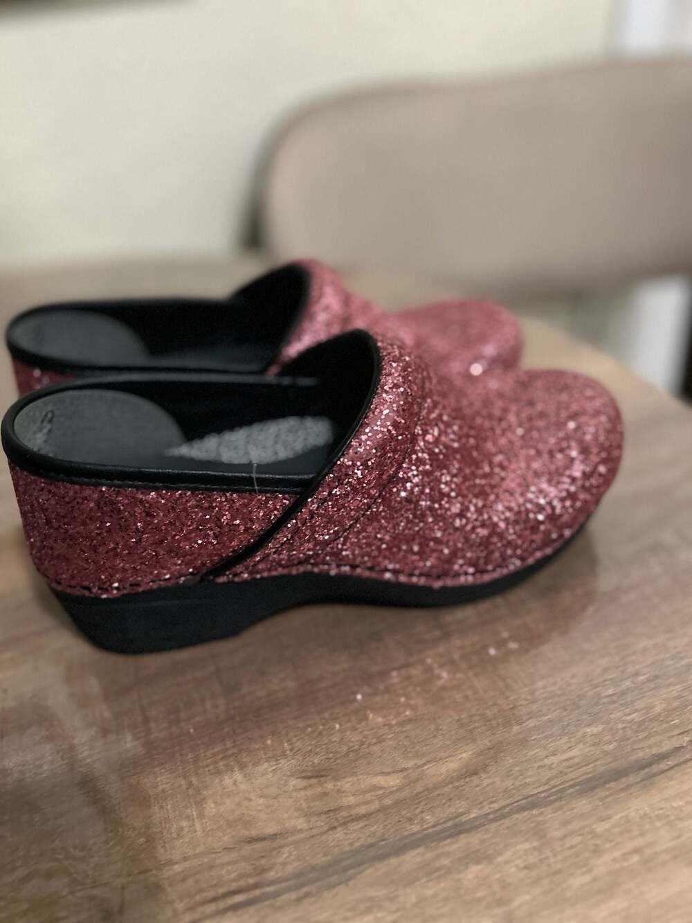 Dansko Women's XP 2.0 Pink Glitter Professional Clogs - Picture 6 of 9
